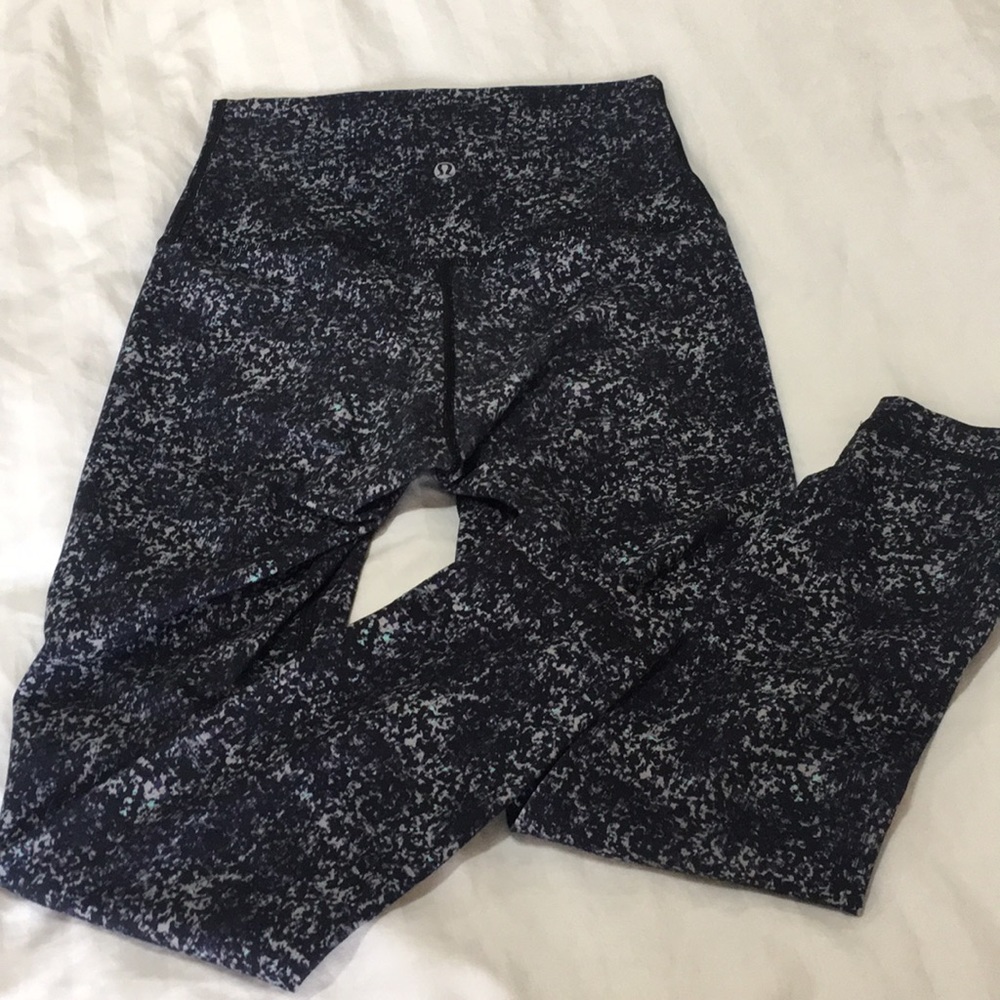 Lululemon Hightimes Leggings - Picture 4 of 6